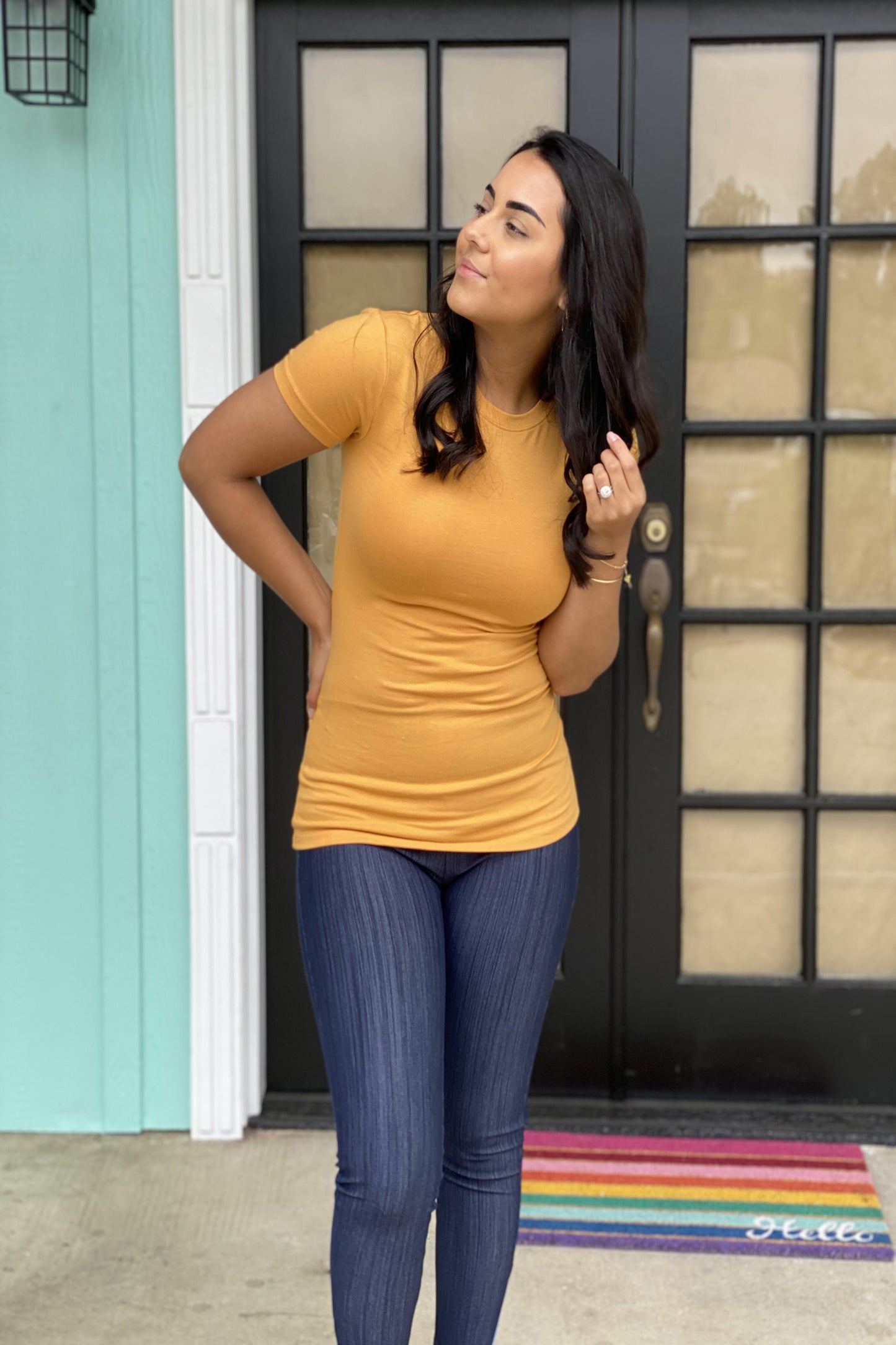 Basic Scoop Neck T-Shirt