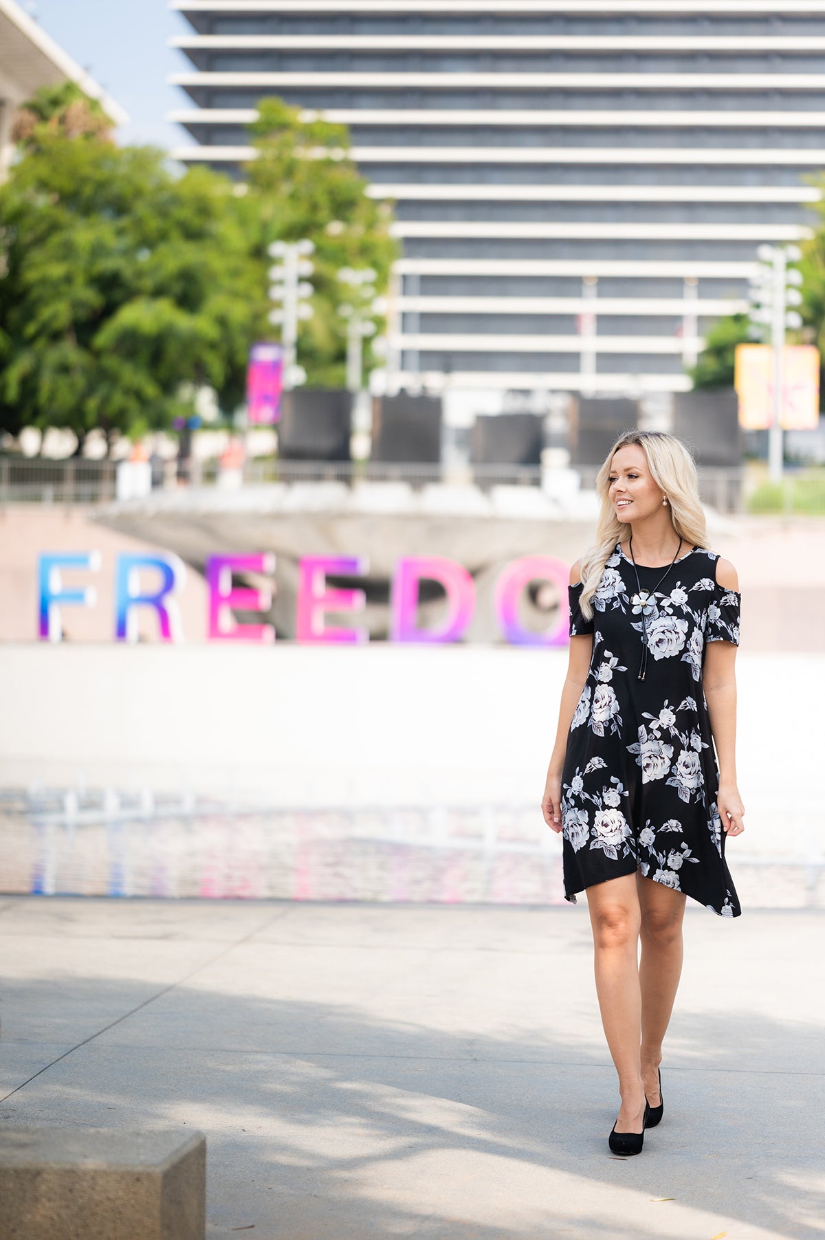 Dress Peek-A-Boo in Floral
