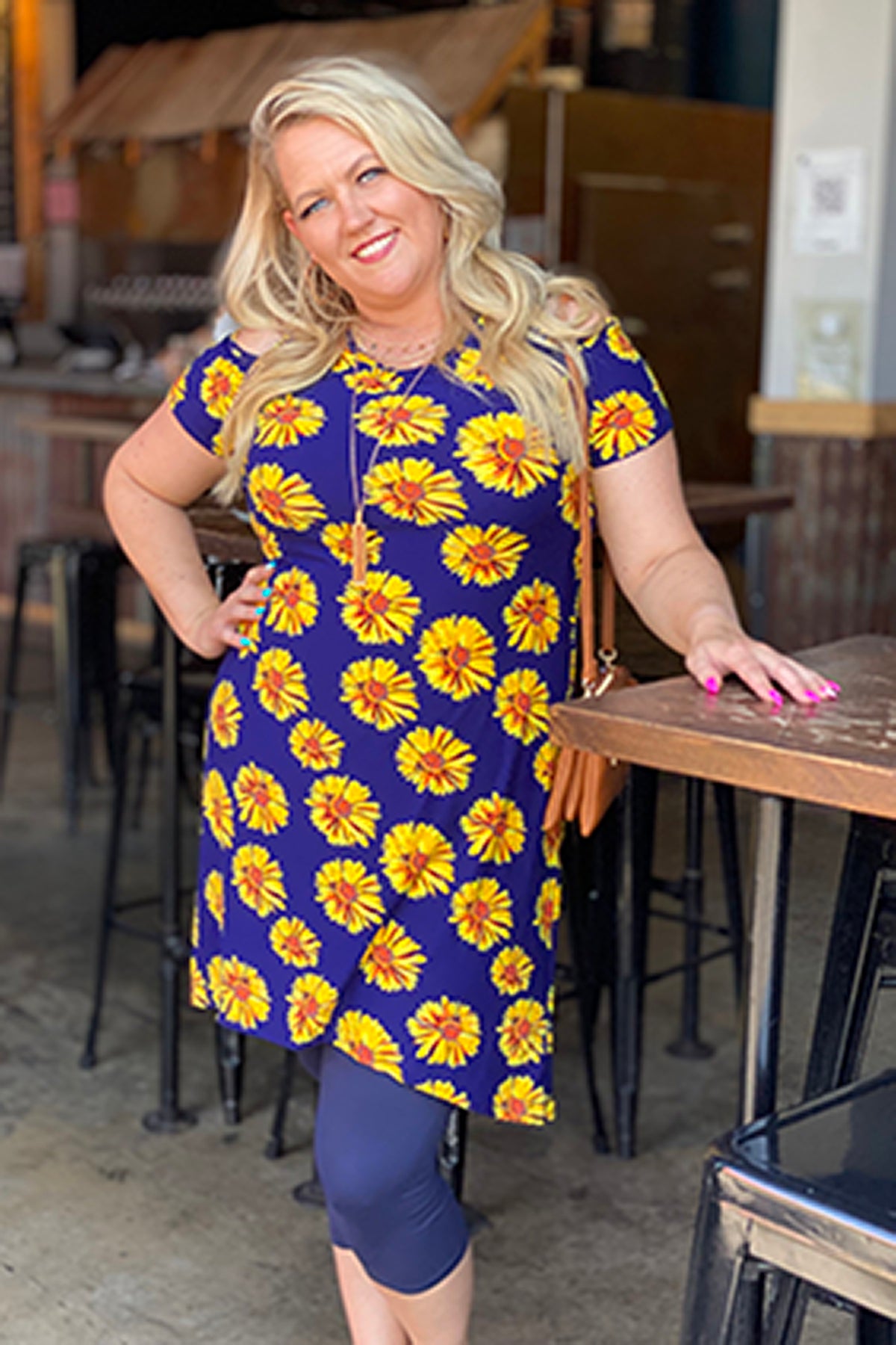 Dress Peek-A-Boo in Floral