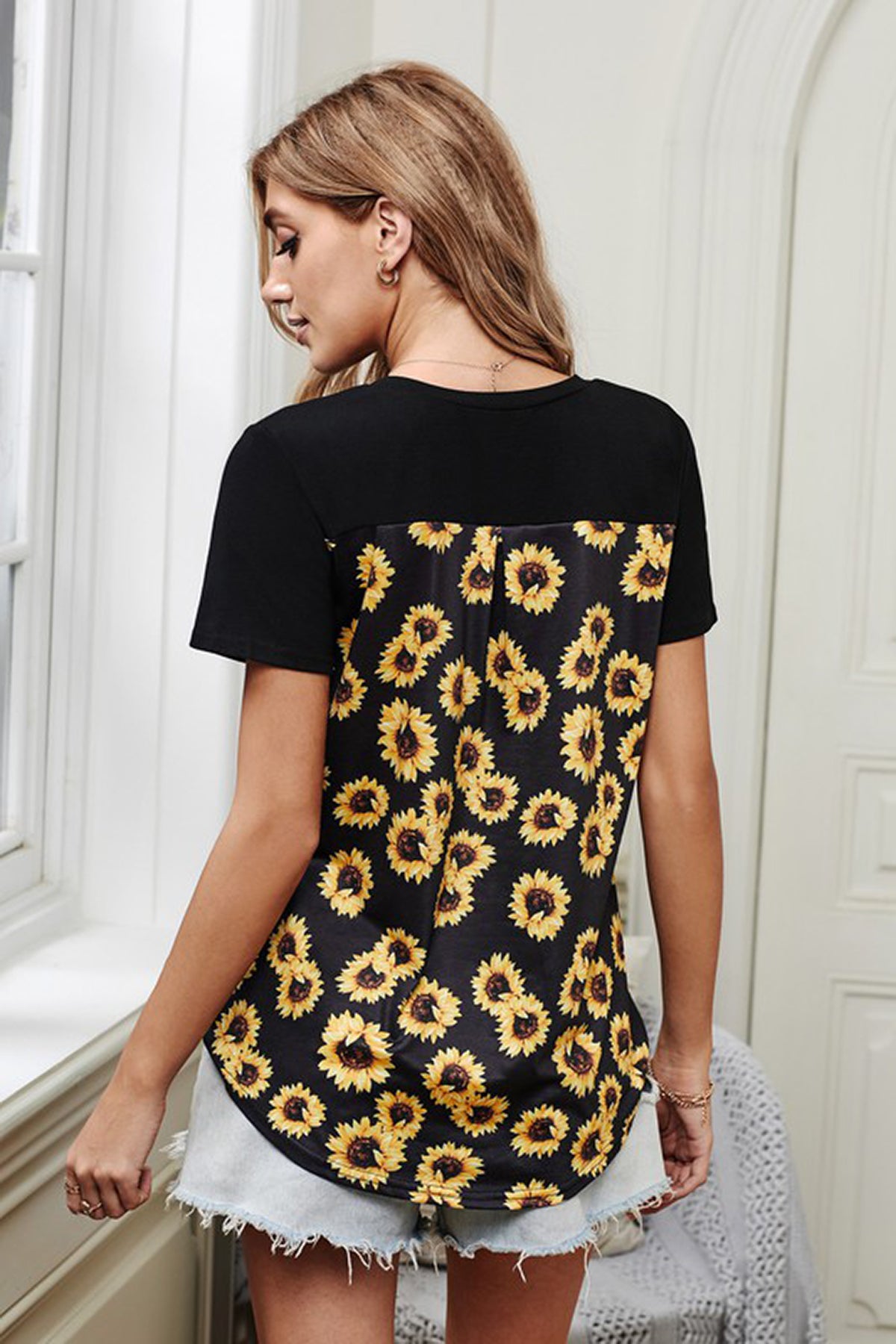 Sunflower V Top